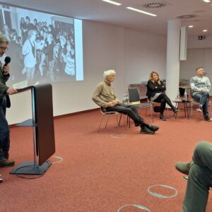 Dr. Daniel Bohse im Gespräch mit den Zeitzeugen Christian Radeke, Anne Hahn und Michael Teupel