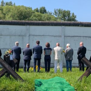 Gedenkminute der Vertreter aus Politik und Aufarbeitung